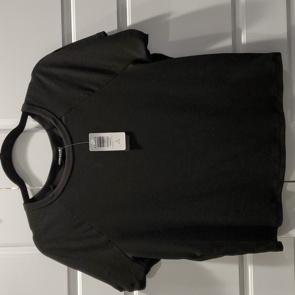 NWT Torrid Crew Neck Raglan Crop Tee size 1